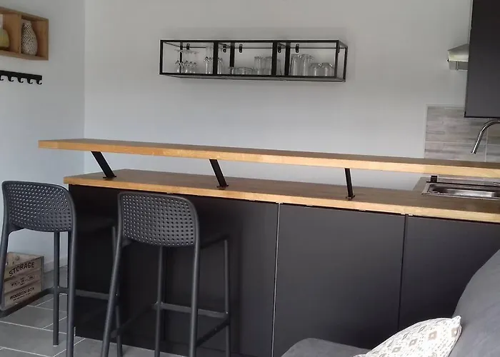 Independant 아파트 *