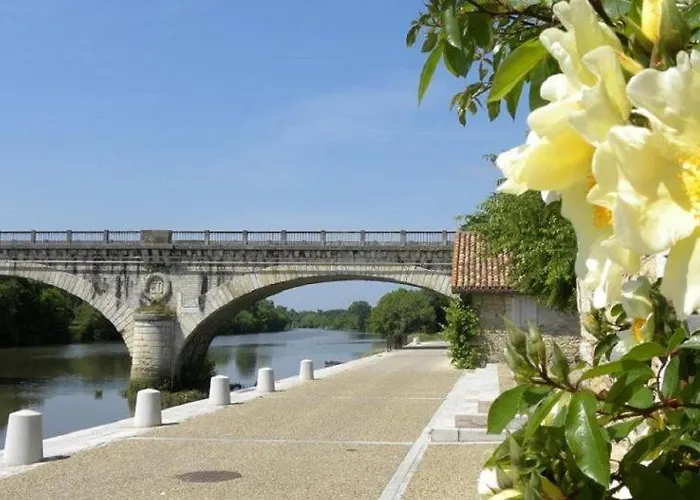 아파트 Independant